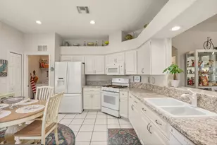 5190 China Sea Dr, Tavares, FL 32778 - Photo 6