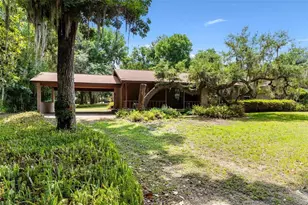 6400 Sunnyside Dr, Leesburg, FL 34748 - Photo 4