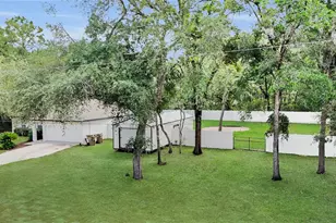 40206 Palm St, Lady Lake, FL 32159 - Photo 4
