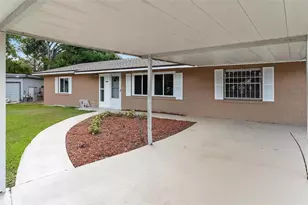 803 Carol Ct, Tavares, FL 32778 - Photo 4