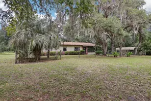 774 SE 116th Ln, Webster, FL 33597 - Photo 2