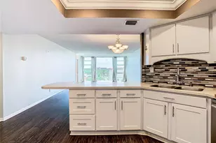 7400 Sun Island Dr, South Pasadena, FL 33707 - Photo 14