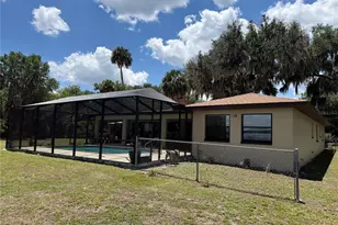 4232 Cr 400, Lake Panasoffkee, FL 33538 - Photo 12