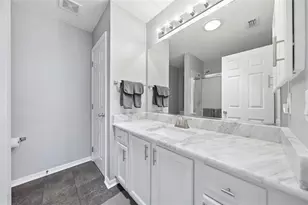 8142 SE 175th Columbia Pl, The Villages, FL 32162 - Photo 16