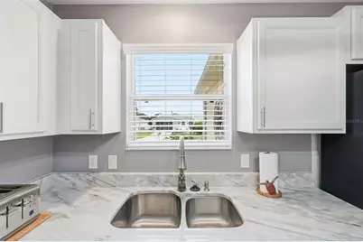 8142 SE 175th Columbia Place, The Villages, FL 32162 - Photo 12