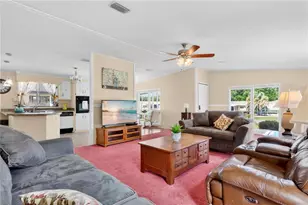 32520 W Golf Ct, Leesburg, FL 34748 - Photo 4