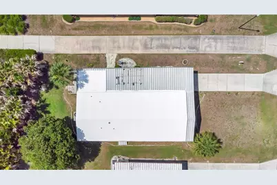 32520 W Golf Court, Leesburg, FL 34748 - Photo 34