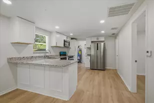 816 Woodland Ave, Leesburg, FL 34748 - Photo 6