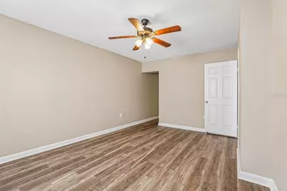 100 E Oak Terrace Drive #D2, Leesburg, FL 34748 - Photo 16