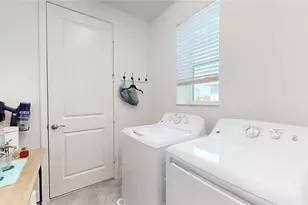 30843 Lindentree Dr, Wesley Chapel, FL 33543 - Photo 14