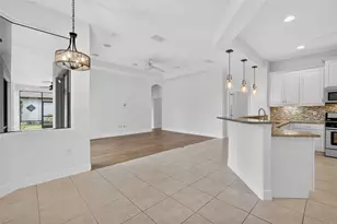 8237 Bridgeport Bay Cir, Mount Dora, FL 32757 - Photo 14