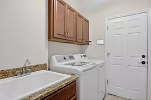 8237 Bridgeport Bay Cir, Mount Dora, FL 32757 - Photo 46