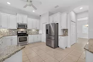 8237 Bridgeport Bay Cir, Mount Dora, FL 32757 - Photo 14