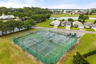 30429 Island Club Dr, Tavares, FL 32778 - Photo 44