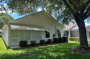 25335 Cranes Roost Cir, Leesburg, FL 34748 - Photo 22