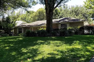 7316 Chesterhill Cir, Mount Dora, FL 32757 - Photo 4