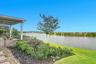 8461 Bridgeport Bay Cir, Mount Dora, FL 32757 - Photo 4
