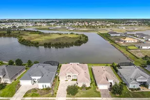 8461 Bridgeport Bay Cir, Mount Dora, FL 32757 - Photo 4