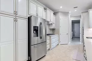 8461 Bridgeport Bay Cir, Mount Dora, FL 32757 - Photo 10