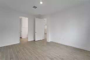 1002 Fiesta Key Cir, Lady Lake, FL 32159 - Photo 16