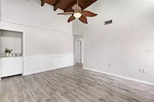23202 Sandalwood Dr, Wildwood, FL 34785 - Photo 12