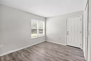 23202 Sandalwood Dr, Wildwood, FL 34785 - Photo 32