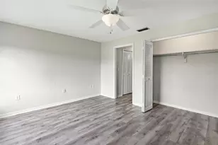 23202 Sandalwood Dr, Wildwood, FL 34785 - Photo 24