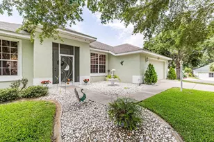 3370 St Lucia Ct, Tavares, FL 32778 - Photo 4