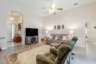 3370 St Lucia Ct, Tavares, FL 32778 - Photo 18