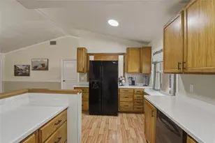 706 Lakeview Dr, Ocoee, FL 34761 - Photo 14