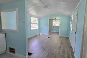 5609 Hancock Dr, Wildwood, FL 34785 - Photo 4