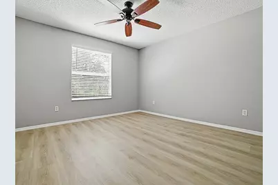 1685 Campos Drive, The Villages, FL 32162 - Photo 16
