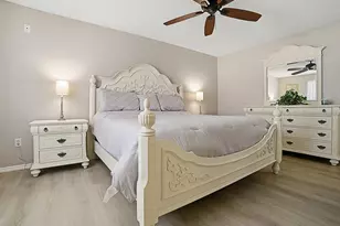 1685 Campos Dr, The Villages, FL 32162 - Photo 12