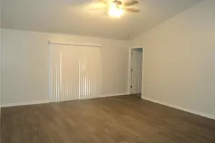 548 E Montrose St, Clermont, FL 34711 - Photo 6