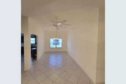 1033 Oak Forest Drive, The Villages, FL 32162 - Photo 14