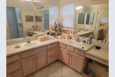 1033 Oak Forest Drive, The Villages, FL 32162 - Photo 20