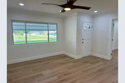 301 S Seminole Avenue, Minneola, FL 34715 - Photo 6