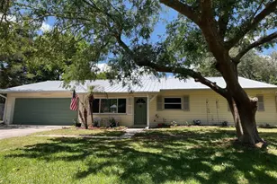 2009 NE 51st Pl, Ocala, FL 34479 - Photo 16