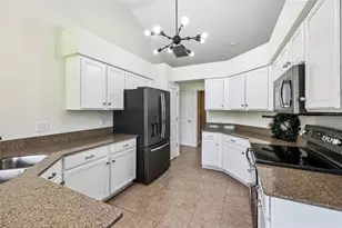 26234 Glen Eagle Dr, Leesburg, FL 34748 - Photo 4