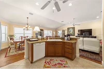 418 Flossmoor Court, The Villages, FL 32162 - Photo 16