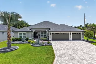 2767 Dunham Dr, The Villages, FL 32163 - Photo 2
