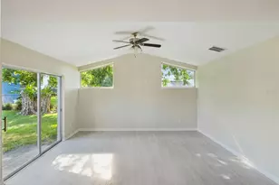 11618 Grand Bay Blvd, Clermont, FL 34711 - Photo 16