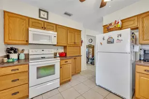 9830 Bunker Rd, Leesburg, FL 34788 - Photo 14