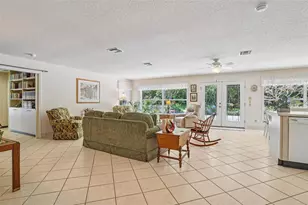 4546 Griffin View Dr, Lady Lake, FL 32159 - Photo 14