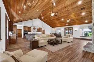 5496 Nantahala Ln, Lady Lake, FL 32159 - Photo 10