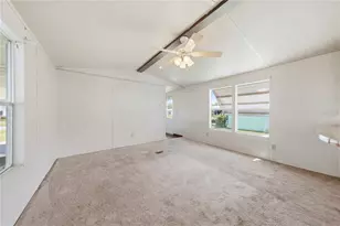 30107 Green Bay Dr, Tavares, FL 32778 - Photo 16