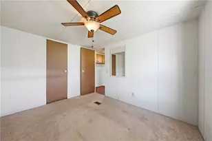 30107 Green Bay Dr, Tavares, FL 32778 - Photo 10