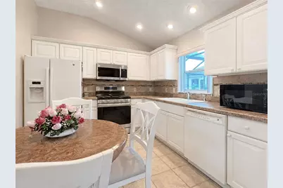 498 Weston Manor Drive, The Villages, FL 32162 - Photo 6