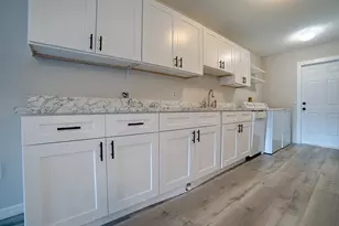 488 W Rosewood Ln, Tavares, FL 32778 - Photo 2