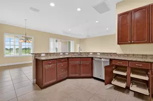 10131 Lake Miona Way, Oxford, FL 34484 - Photo 18